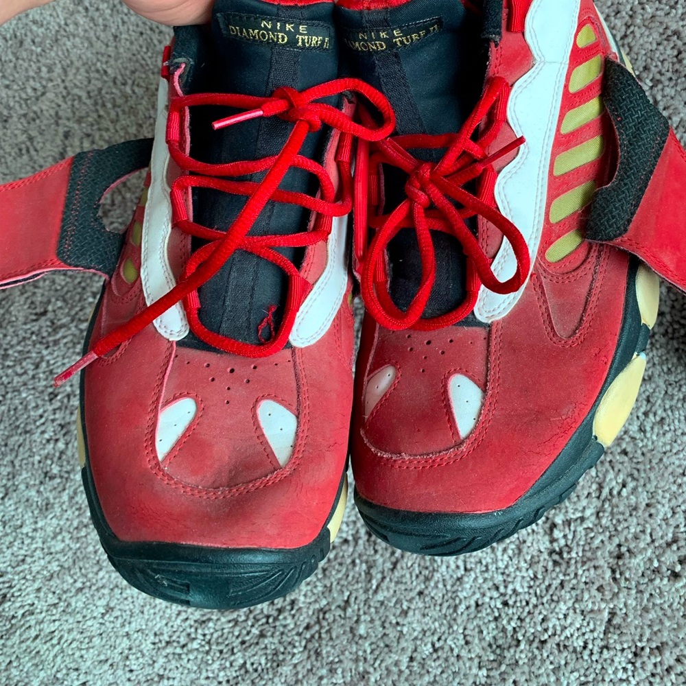 2012
Air Diamond Turf 2 'Red Gold' 2012